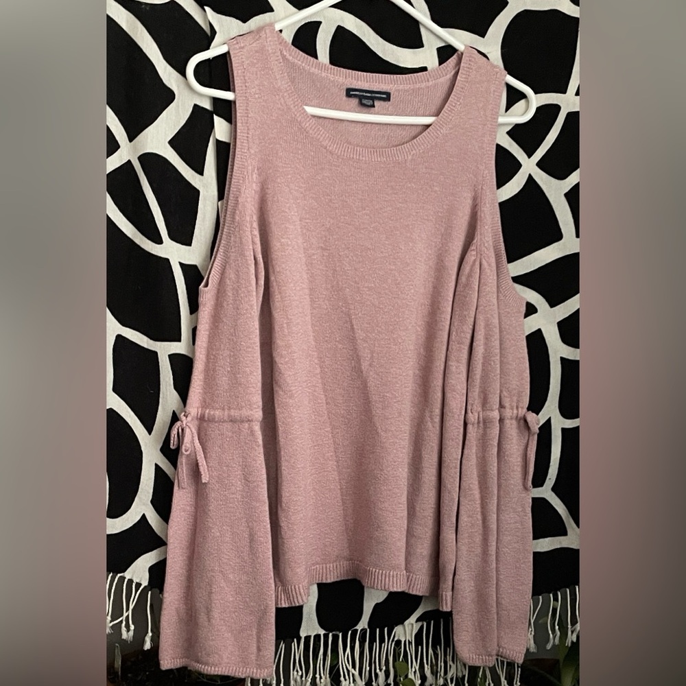 AEO Cold Shoulder Dusty Pink Sweater XL